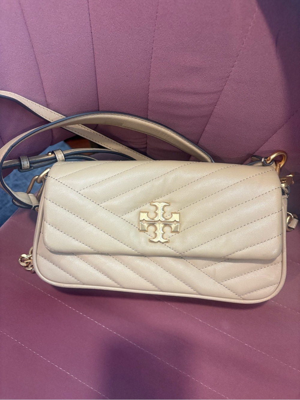 Tory Burch Quilted Crossbody Bag in Cream with Gold Logo